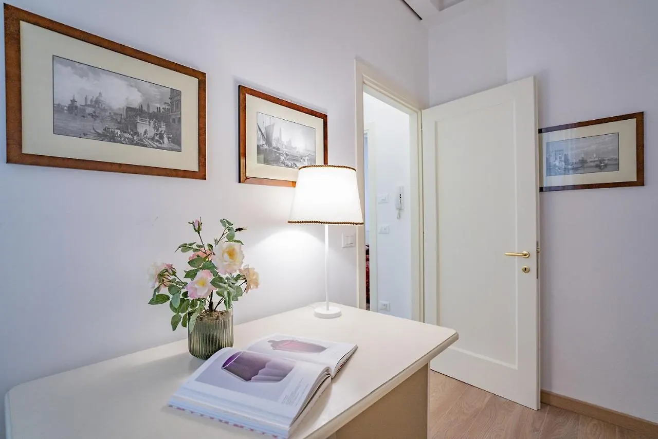 Ca' Dei Musicanti 1 Charming Apt In Cannaregio Venice Apartment