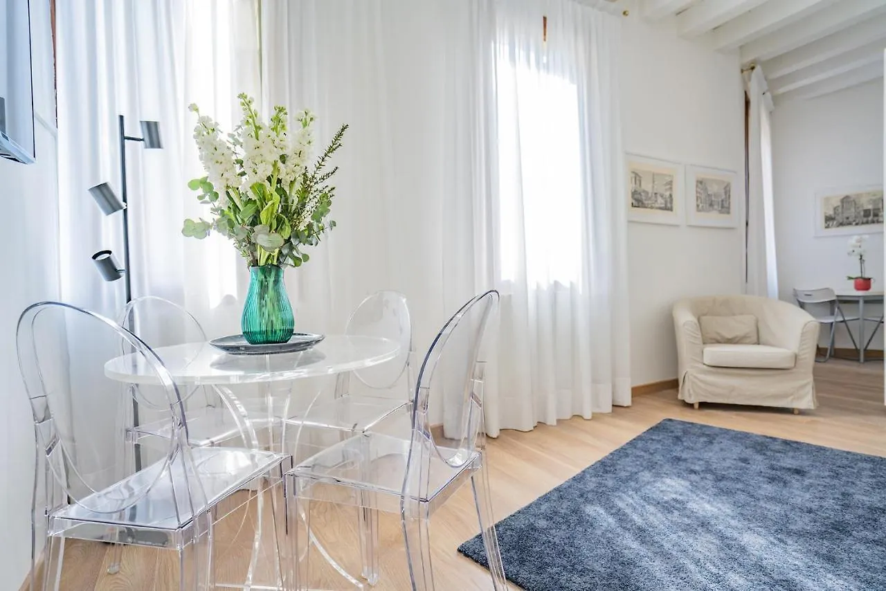 Ca' Dei Musicanti 1 Charming Apt In Cannaregio Venice 0*,